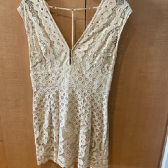 Free People lace dress - size 4 - Picture 5 of 7